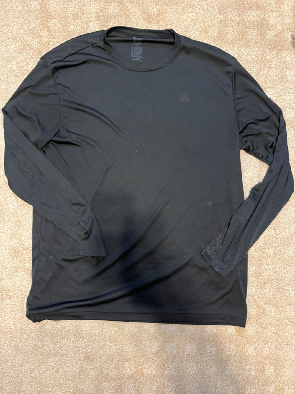 WWE Men's Long Sleeve Performance Shirt - Black